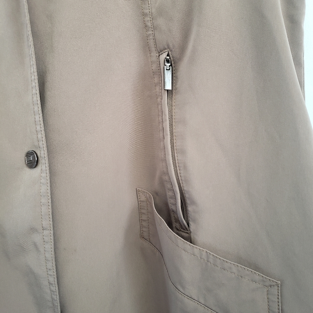 ✴✴ Gallery Women's Snap/Zip Front, Hooded Rain Coat - Picture 5 of 7
